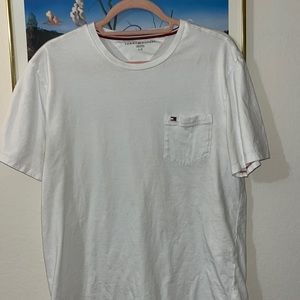 Tommy Hilfiger men's pocket tea